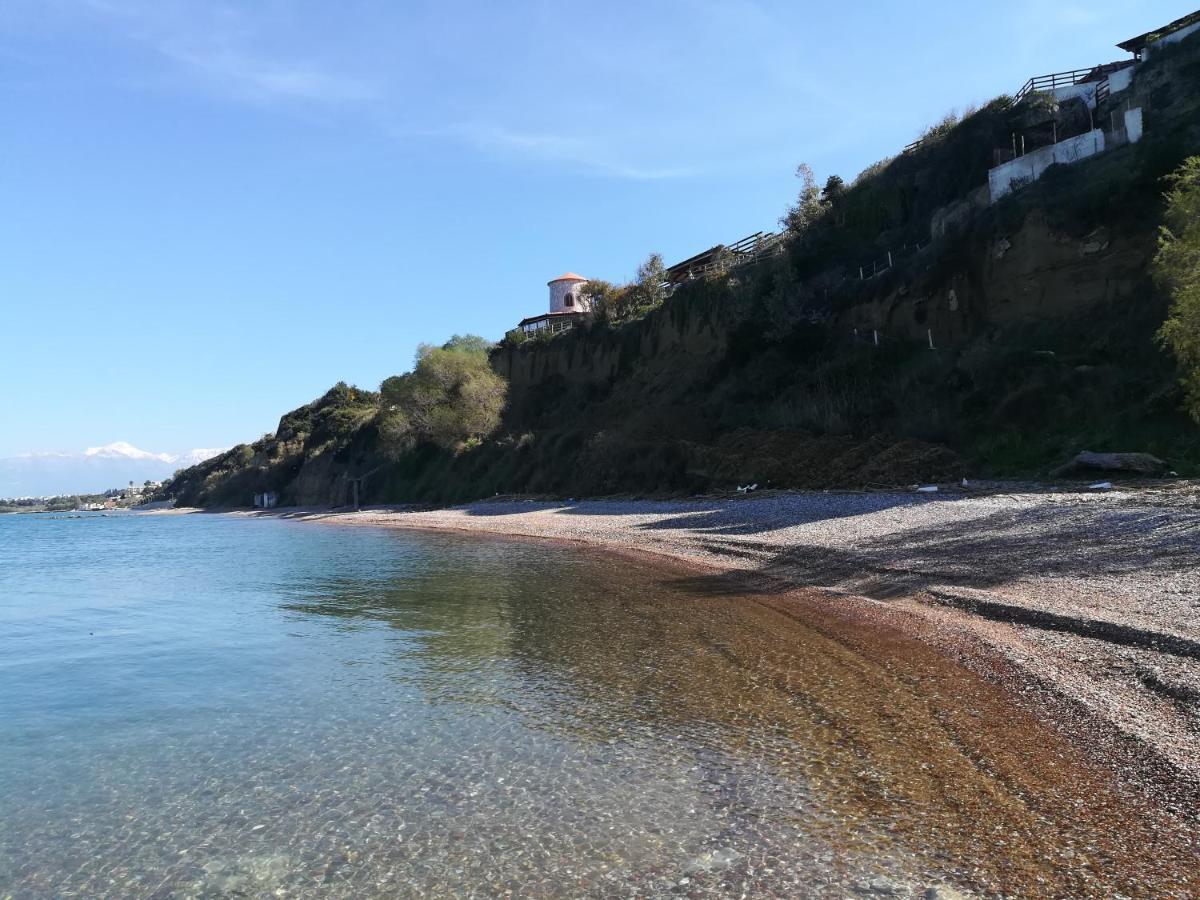 Koralli Beach Niforeika Bagian luar foto