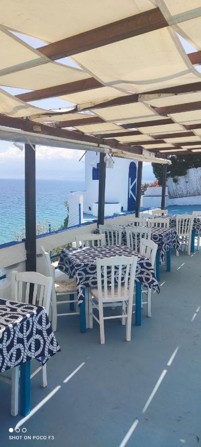 Koralli Beach Niforeika Bagian luar foto